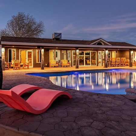 Wind Hill Hotel Yucca Valley Exterior photo
